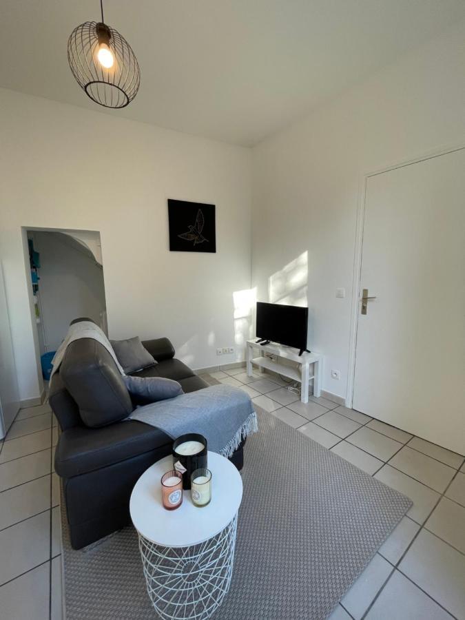 Superbe Appartement Cozy Terrasse コルベイユ・エソンヌ エクステリア 写真